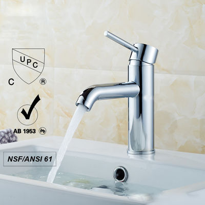 Temizlenmiş su çıkışı olmayan mekanik kromlu lavabo muslukları